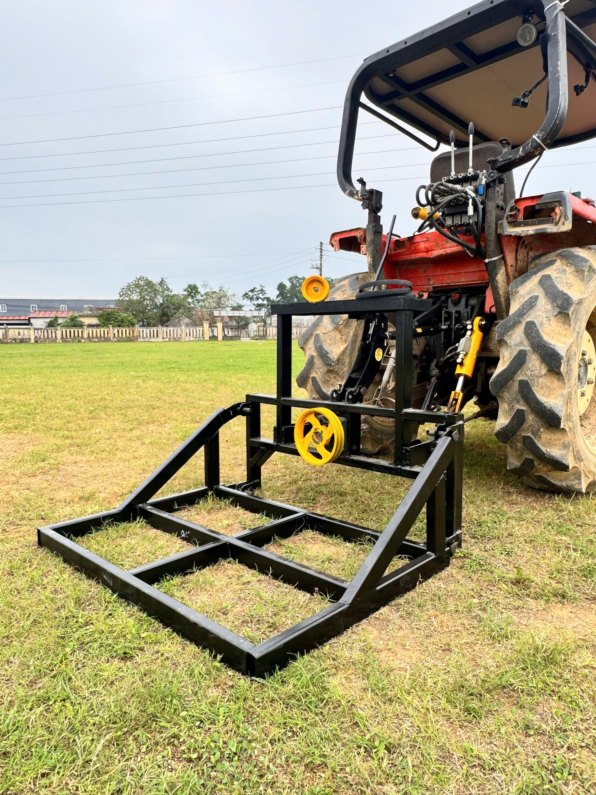 Sàn đa năng KTM - Móc lật